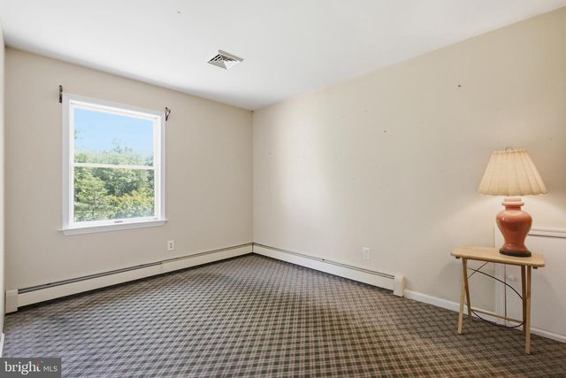 6338 STUMP RD, Pipersville, PA 18947