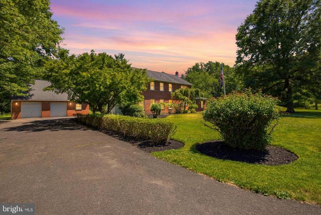 6338 STUMP RD, Pipersville, PA 18947