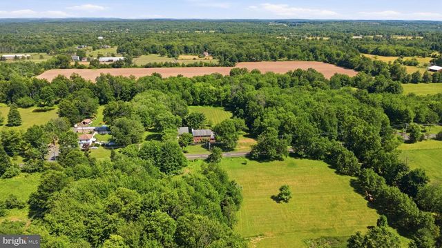 6338 STUMP RD, Pipersville, PA 18947