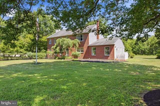 6338 STUMP RD, Pipersville, PA 18947