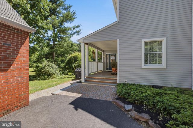 6338 STUMP RD, Pipersville, PA 18947