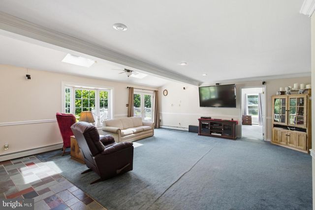 6338 STUMP RD, Pipersville, PA 18947