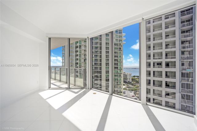 1300 Brickell Bay Dr 1803, Miami, FL 33131