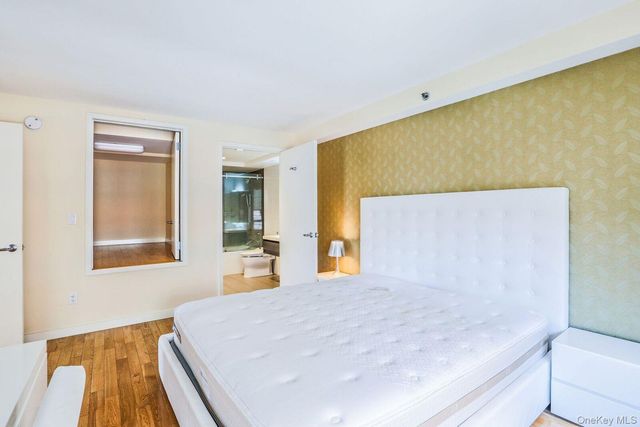 39-16 Prince Street 5A, Flushing, NY 11354