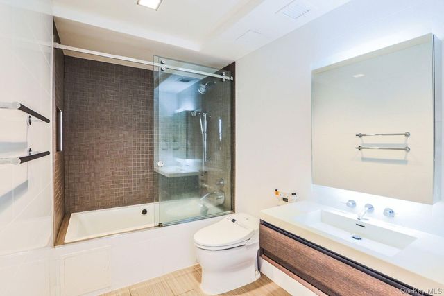 39-16 Prince Street 5A, Flushing, NY 11354