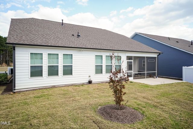 124 Clapper Lane, Holly Springs, NC 27540