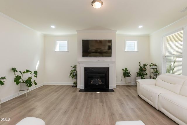 124 Clapper Lane, Holly Springs, NC 27540