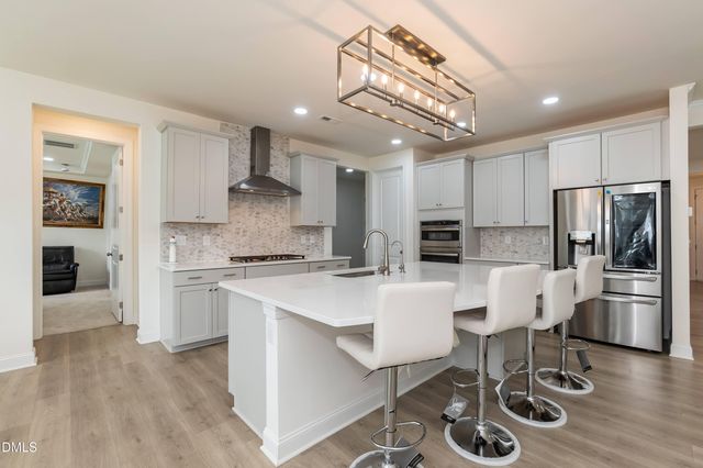 124 Clapper Lane, Holly Springs, NC 27540