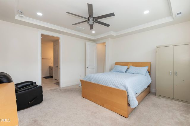 124 Clapper Lane, Holly Springs, NC 27540