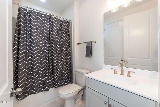 124 Clapper Lane, Holly Springs, NC 27540