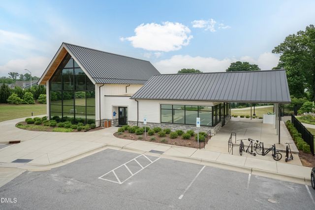 124 Clapper Lane, Holly Springs, NC 27540