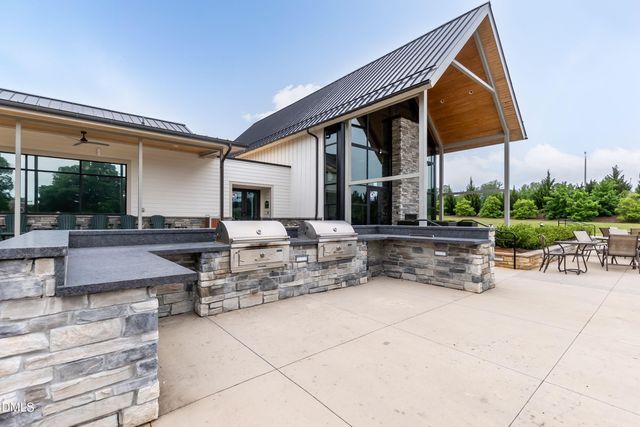 124 Clapper Lane, Holly Springs, NC 27540