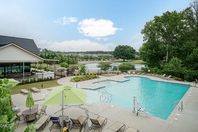 124 Clapper Lane, Holly Springs, NC 27540