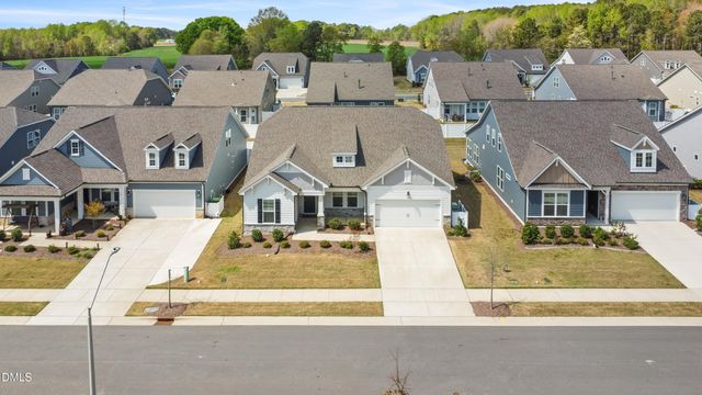 124 Clapper Lane, Holly Springs, NC 27540