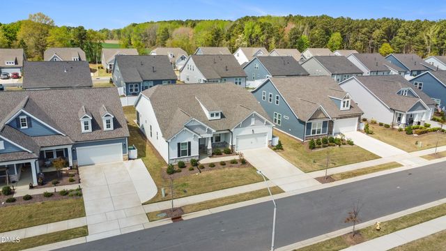 124 Clapper Lane, Holly Springs, NC 27540