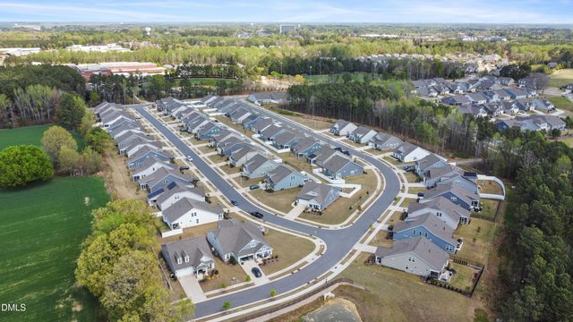 124 Clapper Lane, Holly Springs, NC 27540