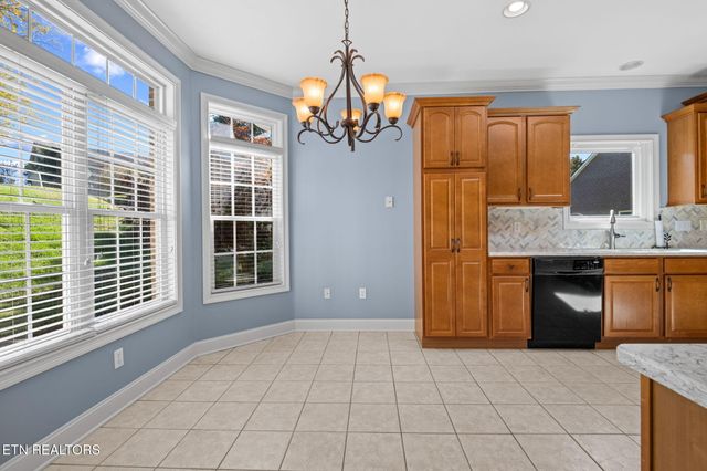 134 Waterston Way, Clinton, TN 37716