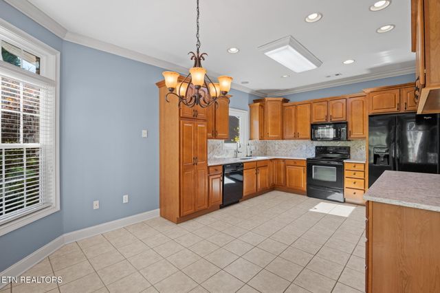 134 Waterston Way, Clinton, TN 37716