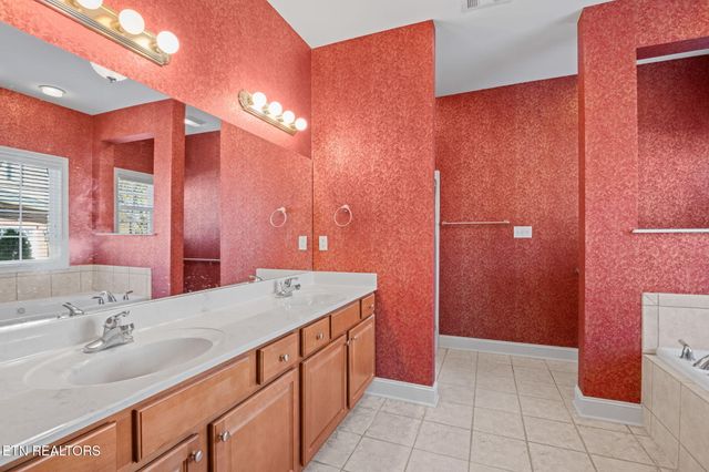 134 Waterston Way, Clinton, TN 37716