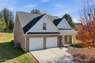 134 Waterston Way, Clinton, TN 37716