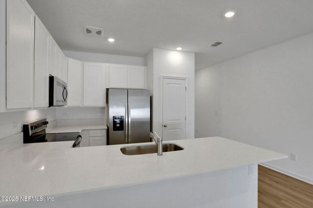 790 SAILOR GROVE Lane, Jacksonville, FL 32221