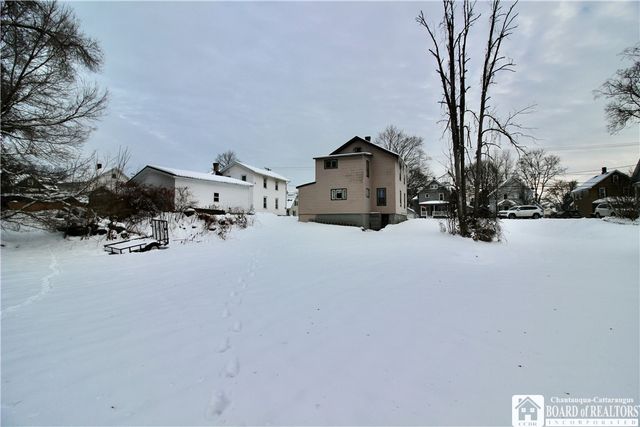 211 East Elmwood Avenue, Ellicott, NY 14733