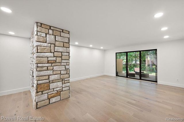 1106 Timberview Trail, Bloomfield Hills, MI 48304