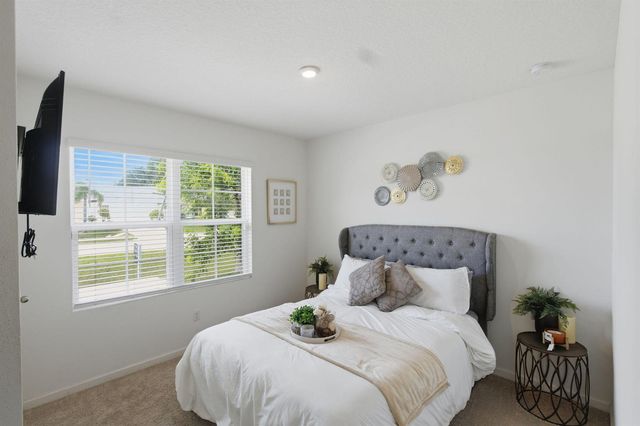 692 SW Paar Drive, Port St. Lucie, FL 34953