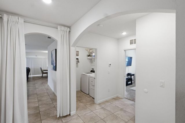 692 SW Paar Drive, Port St. Lucie, FL 34953
