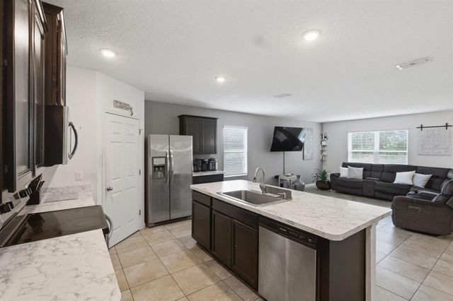 692 SW Paar Drive, Port St. Lucie, FL 34953