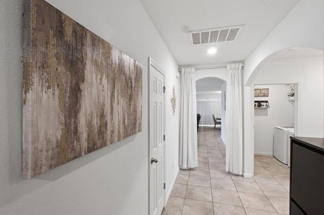 692 SW Paar Drive, Port St. Lucie, FL 34953