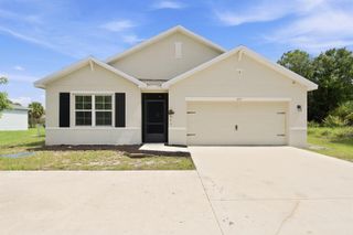 692 SW Paar Drive, Port St. Lucie, FL 34953