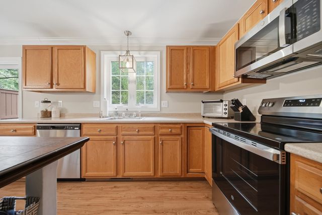 110 Marathon Way, Manchester, NH 03109
