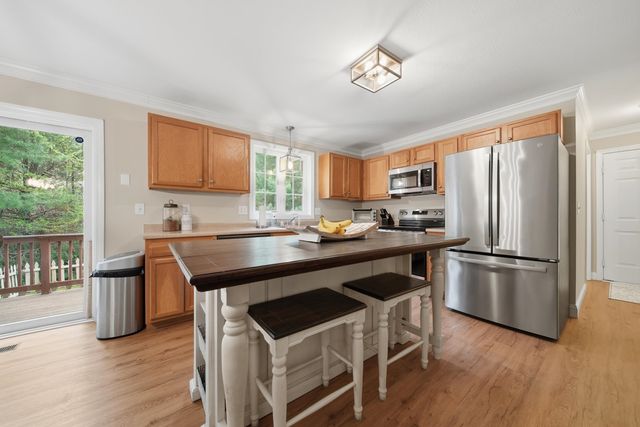 110 Marathon Way, Manchester, NH 03109