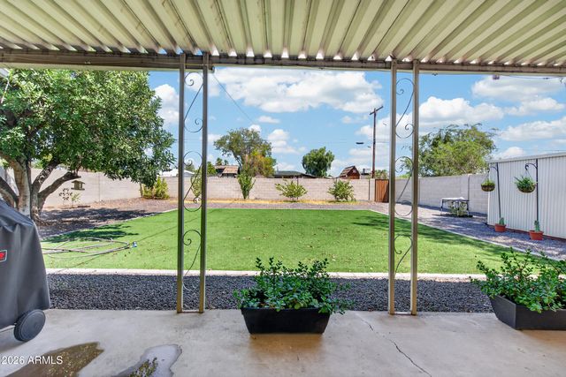 1938 W WELDON Avenue, Phoenix, AZ 85015