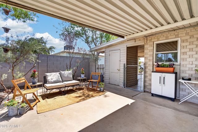 1938 W WELDON Avenue, Phoenix, AZ 85015