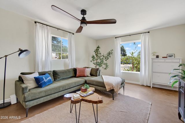 1938 W WELDON Avenue, Phoenix, AZ 85015
