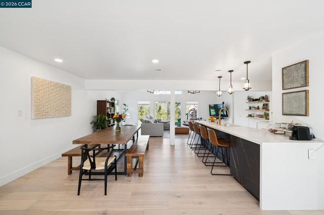 3268 Park Ln, Lafayette, CA 94549