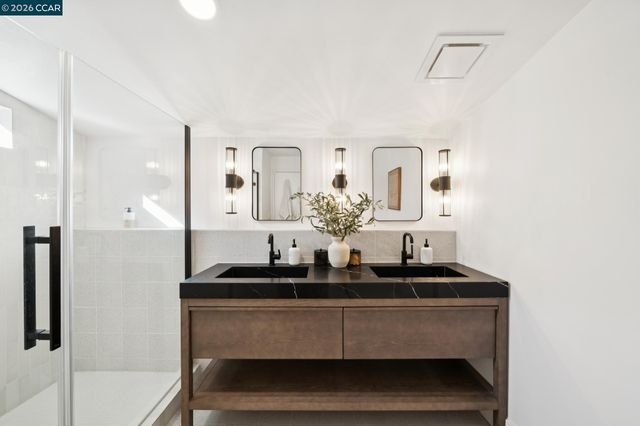 3268 Park Ln, Lafayette, CA 94549