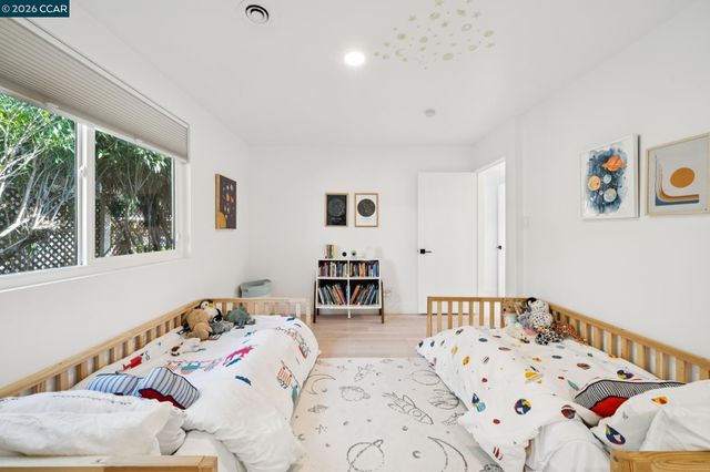 3268 Park Ln, Lafayette, CA 94549