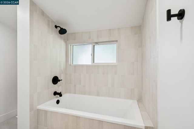 3268 Park Ln, Lafayette, CA 94549