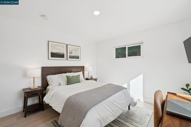 3268 Park Ln, Lafayette, CA 94549