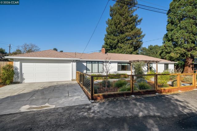 3268 Park Ln, Lafayette, CA 94549