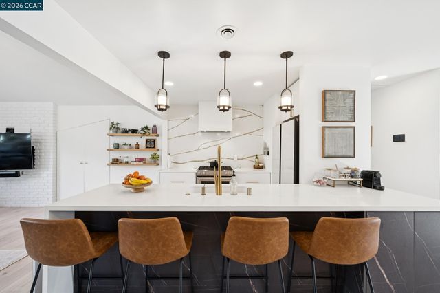 3268 Park Ln, Lafayette, CA 94549