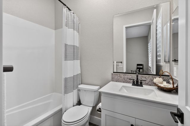 1649 Donner Lane, Lincoln, CA 95648