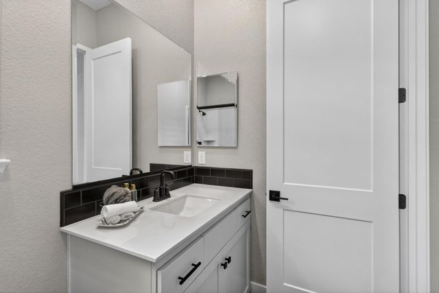 1649 Donner Lane, Lincoln, CA 95648