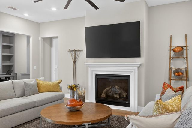 1649 Donner Lane, Lincoln, CA 95648