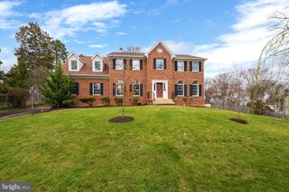 3400 WOODLAND LN, Alexandria, VA 22309