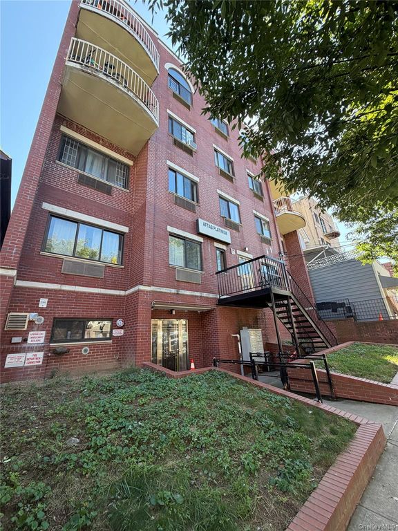 112-26 38th Avenue 4A, Corona, NY 11368 — exterior