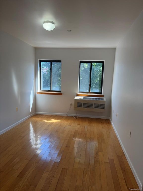 112-26 38th Avenue 4A, Corona, NY 11368 — photo 2